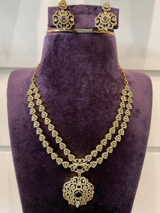 Antique Black Stone Kundan Necklace Set