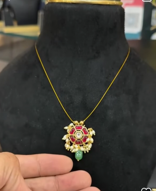 Floral Kundan Pendant Necklace